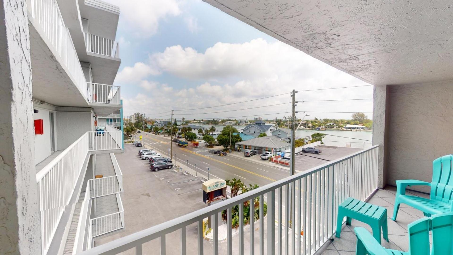 Island Inn Beach Resort St. Pete Beach Exterior photo